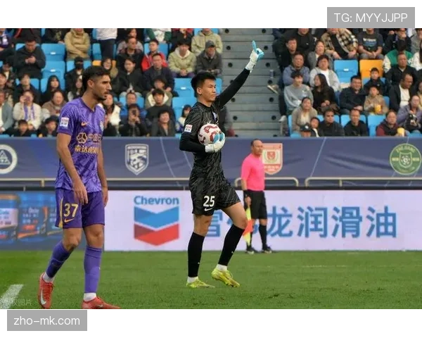 科尔多瓦新援融入三中卫体系 津门虎防守组织依赖外援经验 科尔多瓦新援融入三中卫体系 津门虎防守组织依赖外援经验